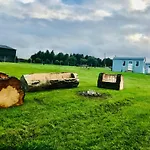 Apartamento The Lazy Llama Shepherd Hut Campview Farm *