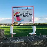 Apartamento The Lazy Llama Shepherd Hut Campview Farm *
