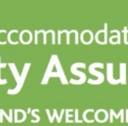 Apartament The Lazy Llama Shepherd Hut Campview Farm *