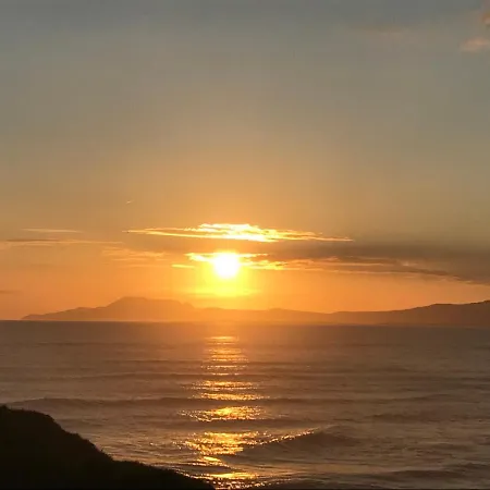 The Lazy Llama Shepherd Hut Campview Farm Apartamento Ballyshannon