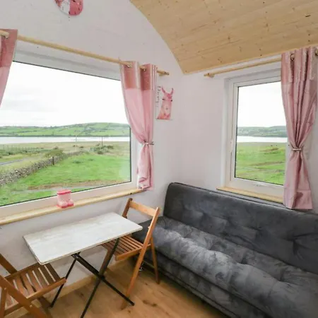 Διαμέρισμα The Lazy Llama Shepherd Hut & Sauna