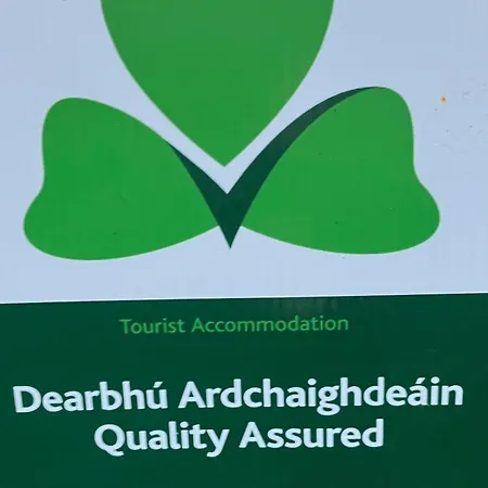 The Lazy Llama Shepherd Hut Campview Farm *