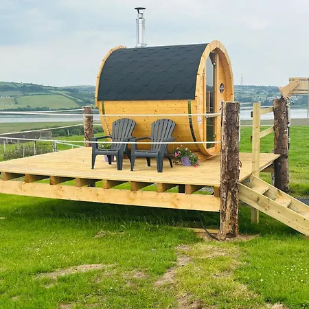The Lazy Llama Shepherd Hut & Sauna Farm Apartment Ballyshannon