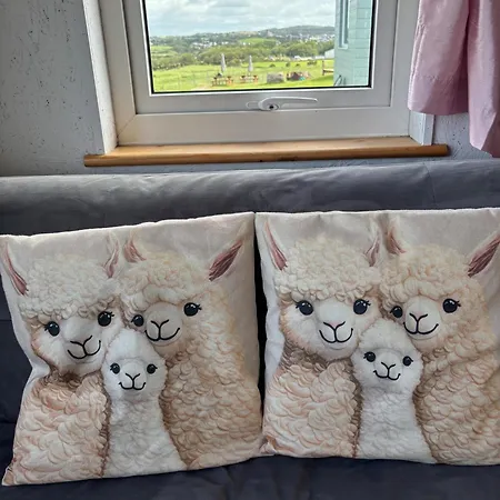 Διαμέρισμα The Lazy Llama Shepherd Hut & Sauna