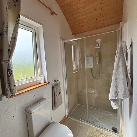 The Lazy Llama Shepherd Hut & Sauna Διαμέρισμα Ballyshannon